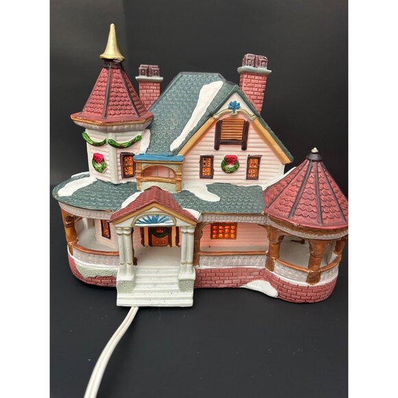 Hand-Painted Victorian Christmas Village Light-Up House Snowy Festive Wreaths - Picture 3 of 11